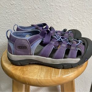 Keen Women’s Newport Sandal size 6